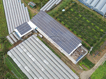 Metalldachmontagesystem 246 kW, Korea