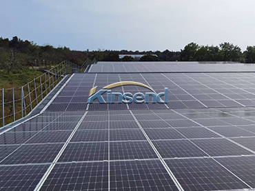 Metalldachmontage und Gehweg, Taiwan