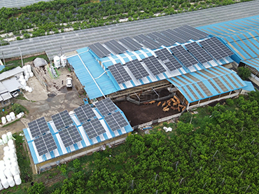 Metalldachmontagesystem. Korea